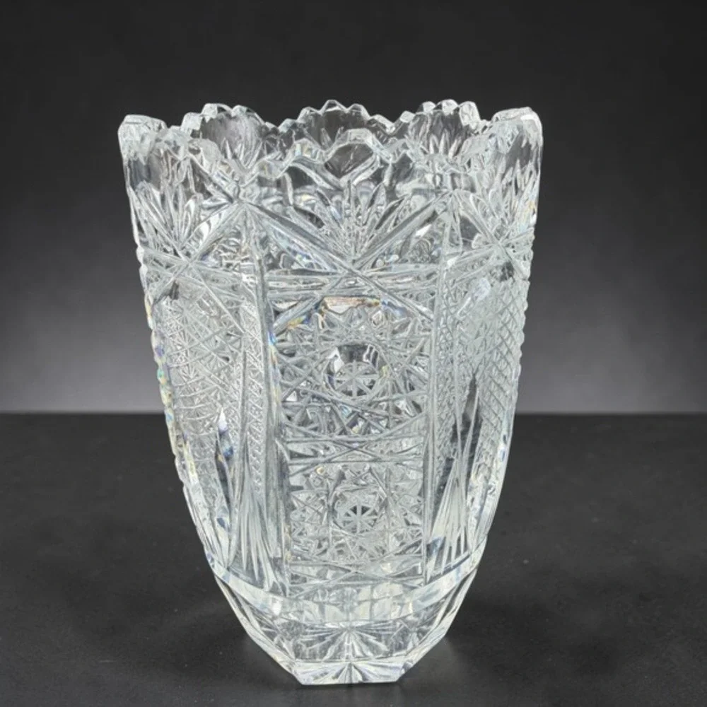 Vintage Cut Crystal Vase 5 Inch Sawtooth Rim Starburst Diamond Pattern Clear‎